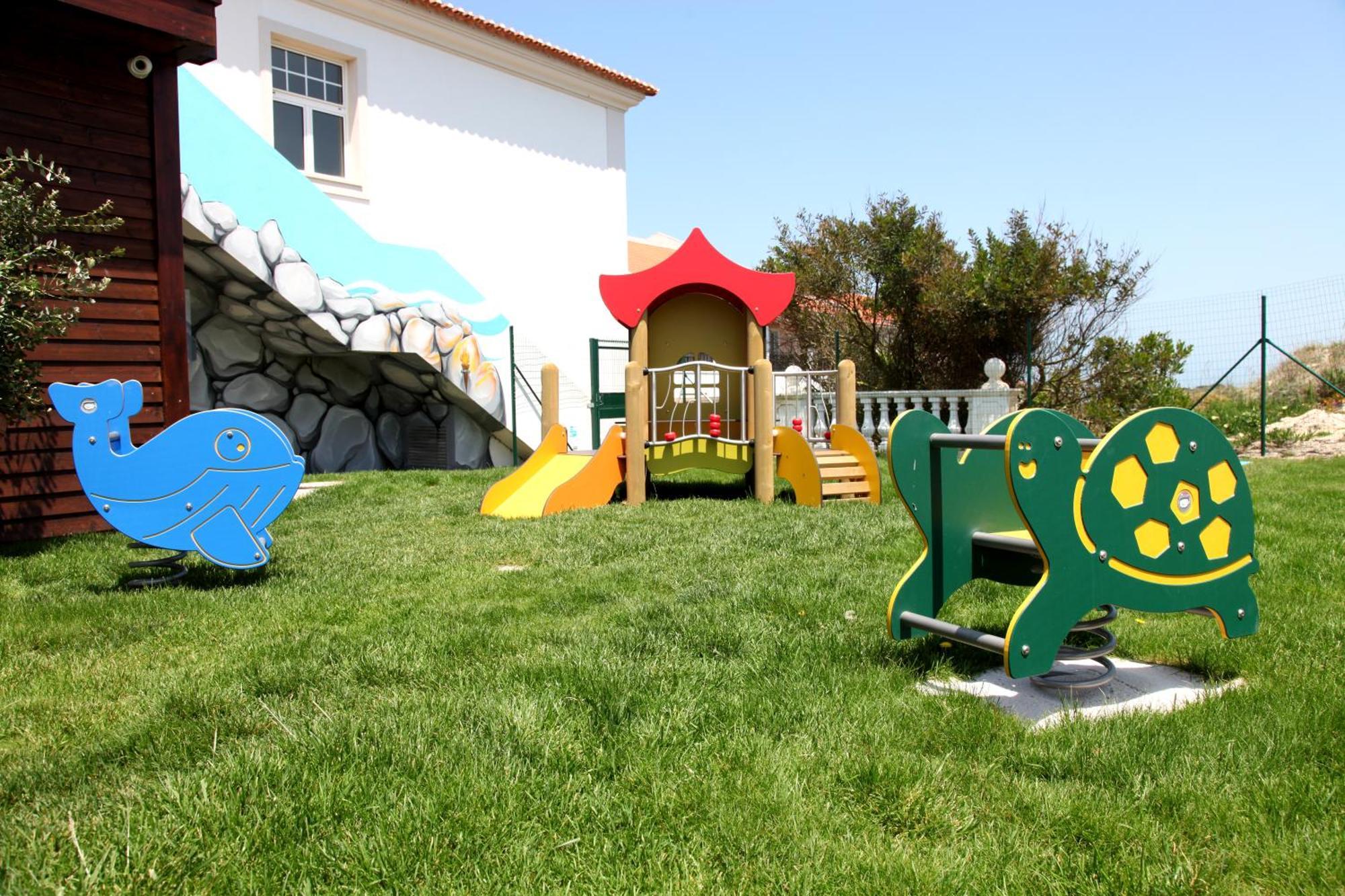 Praia D'El Rey Marriott Golf & Beach Resort Praia del Rei Ngoại thất bức ảnh Playground in Portugal